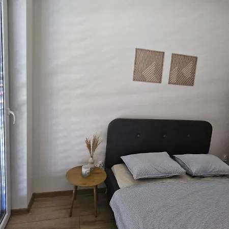 Castrum Villa *